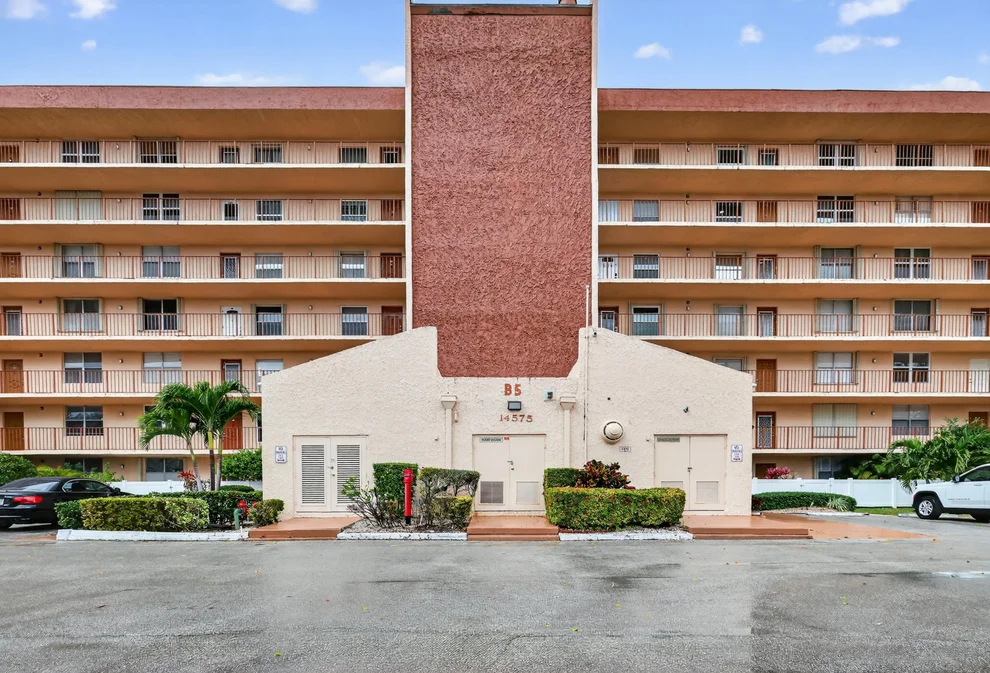Unit for sale at 14575 Bonaire Boulevard, Delray Beach, FL 33446