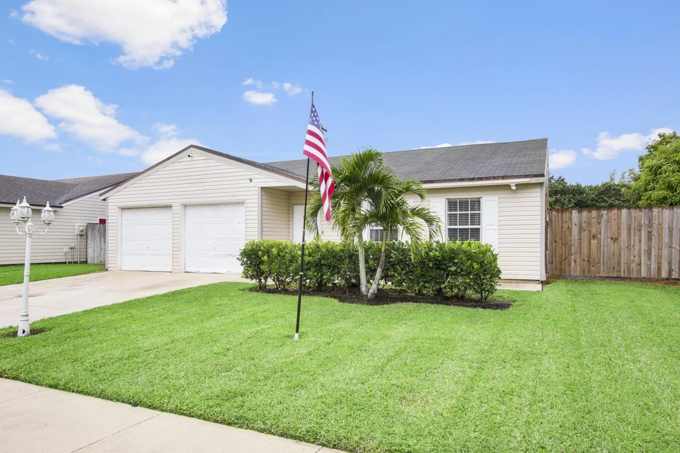 Unit for sale at 7846 Blairwood Circle W, Lake Worth, FL 33467