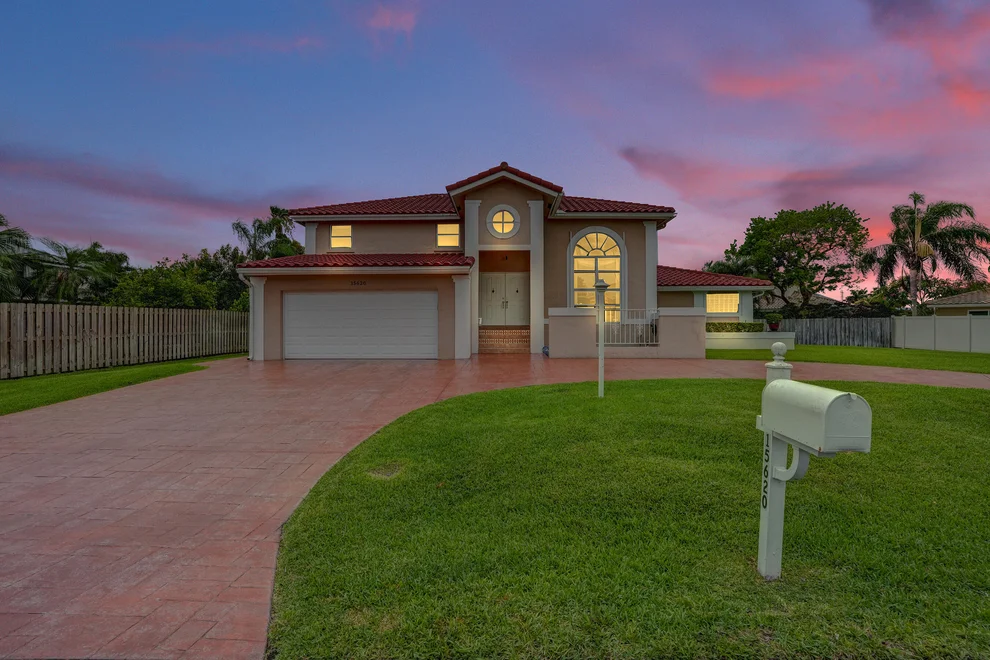 Unit for sale at 15620 Canterbury Court, Davie, FL 33331