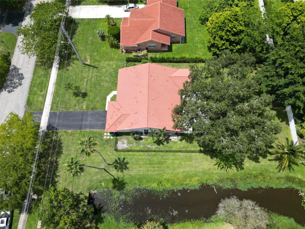 Unit for sale at 11601 NW 39th Street, Coral Springs, FL 33065