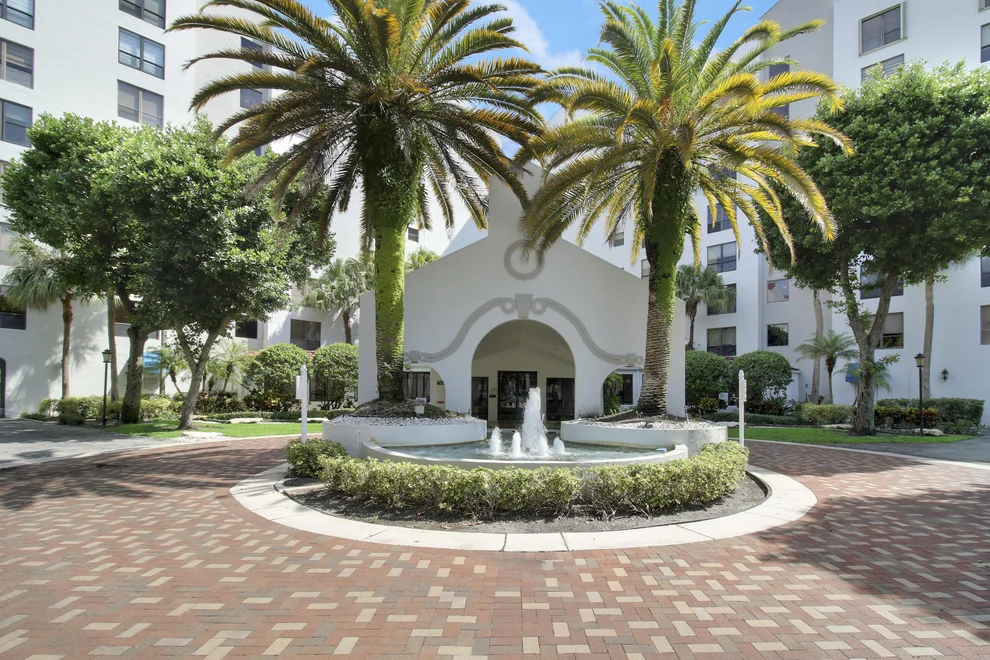 Unit for sale at 7567 Imperial Drive, Boca Raton, FL 33433