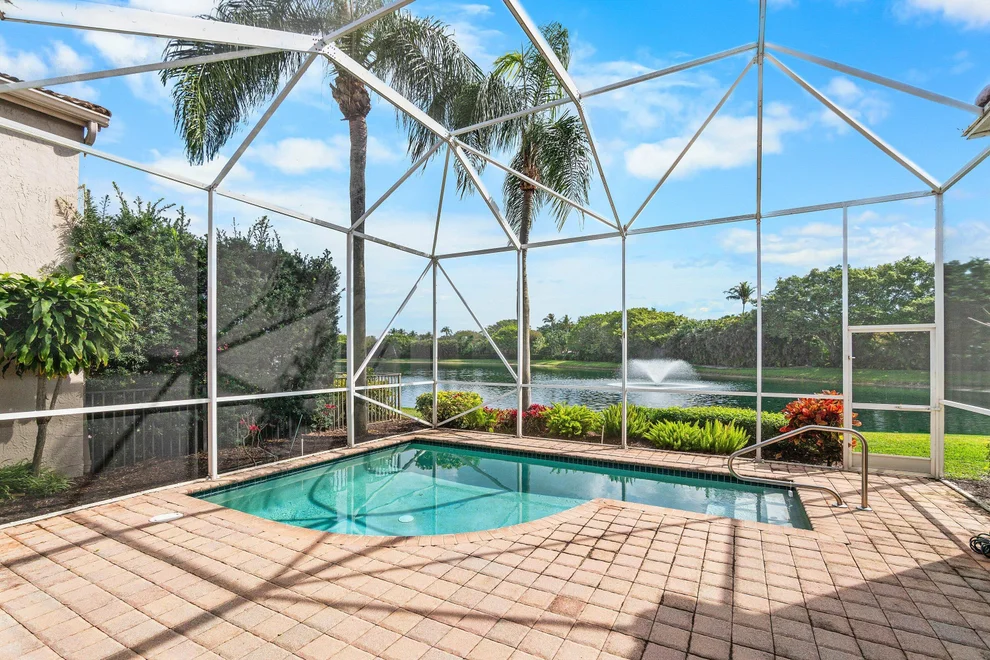 Unit for sale at 103 Sunset Cove Lane, Palm Beach Gardens, FL 33418