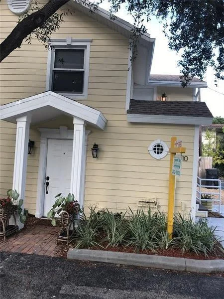 Unit for sale at 10 NE 11th Avenue, Fort Lauderdale, FL 33301