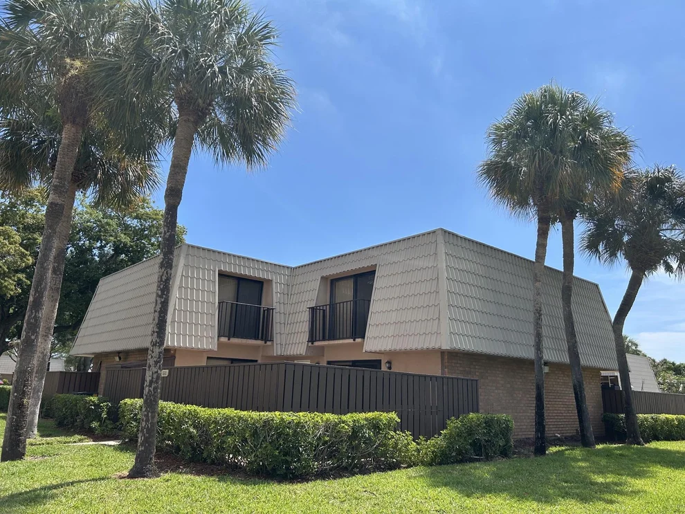 Unit for sale at 5510 55th Way, West Palm Beach, FL 33409