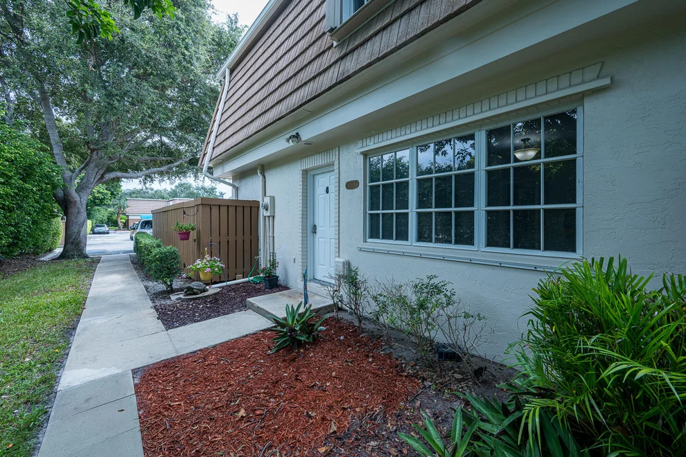 Unit for sale at 4300 Hazel Avenue, Palm Beach Gardens, FL 33410