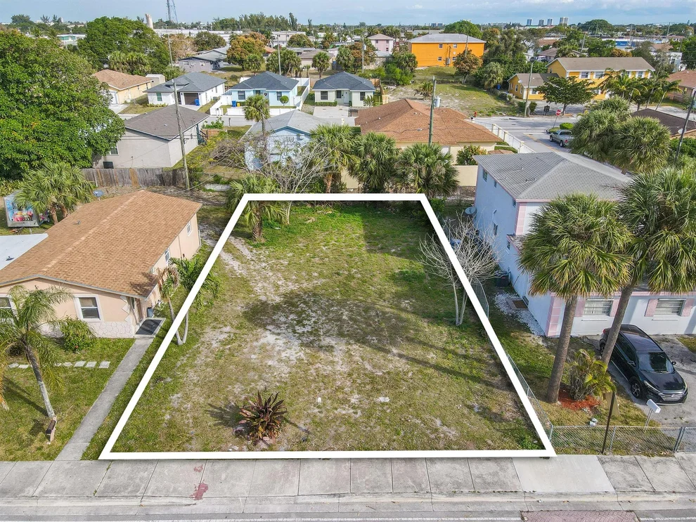Unit for sale at 1204 W 35th Street, Riviera Beach, FL 33404