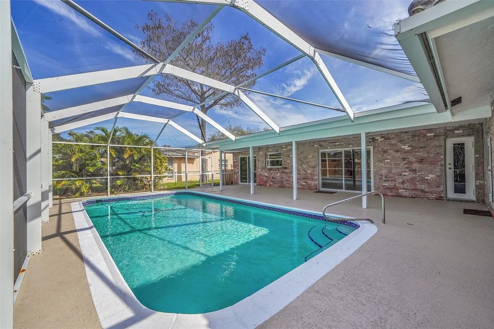 Unit for sale at 736 Ramblewood Drive, Coral Springs, FL 33071