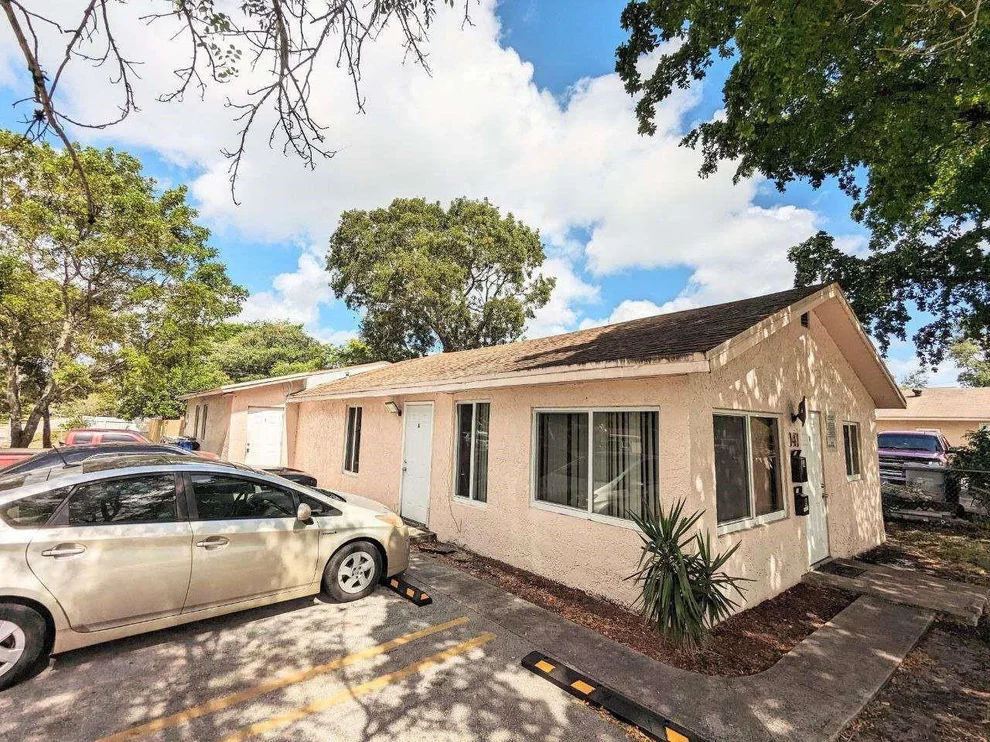 Unit for sale at 141 NW 10th Street, Pompano Beach, FL 33060