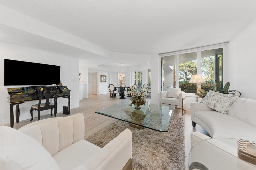 Unit for sale at 100 SE 5th Avenue, Boca Raton, FL 33432