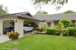 Unit for sale at 10038 Hickorywood Place, Boynton Beach, FL 33437