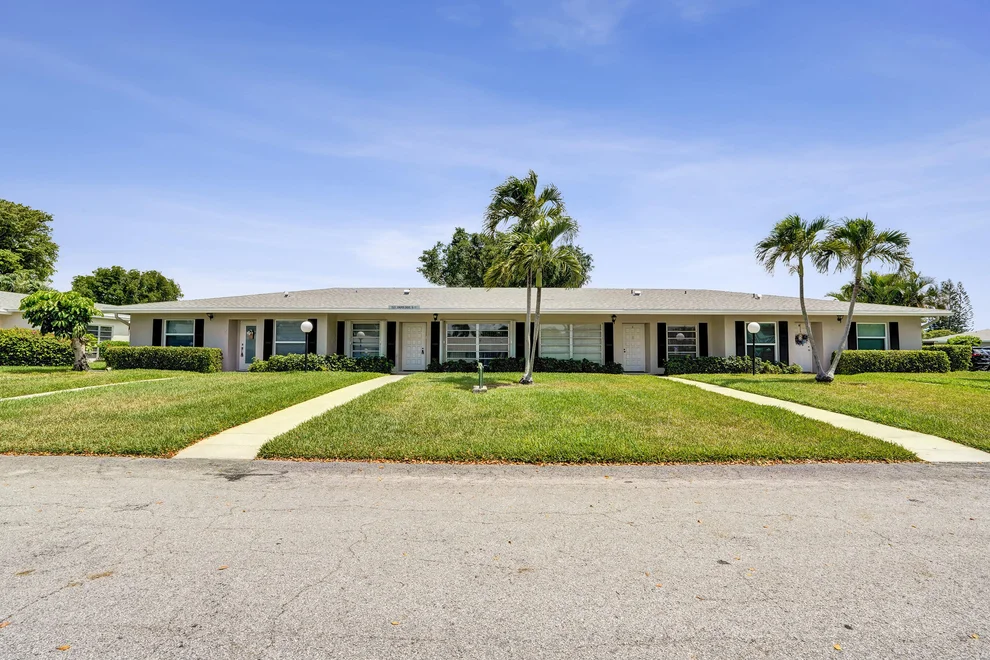 Unit for sale at 2521 Juniper Drive, Delray Beach, FL 33445