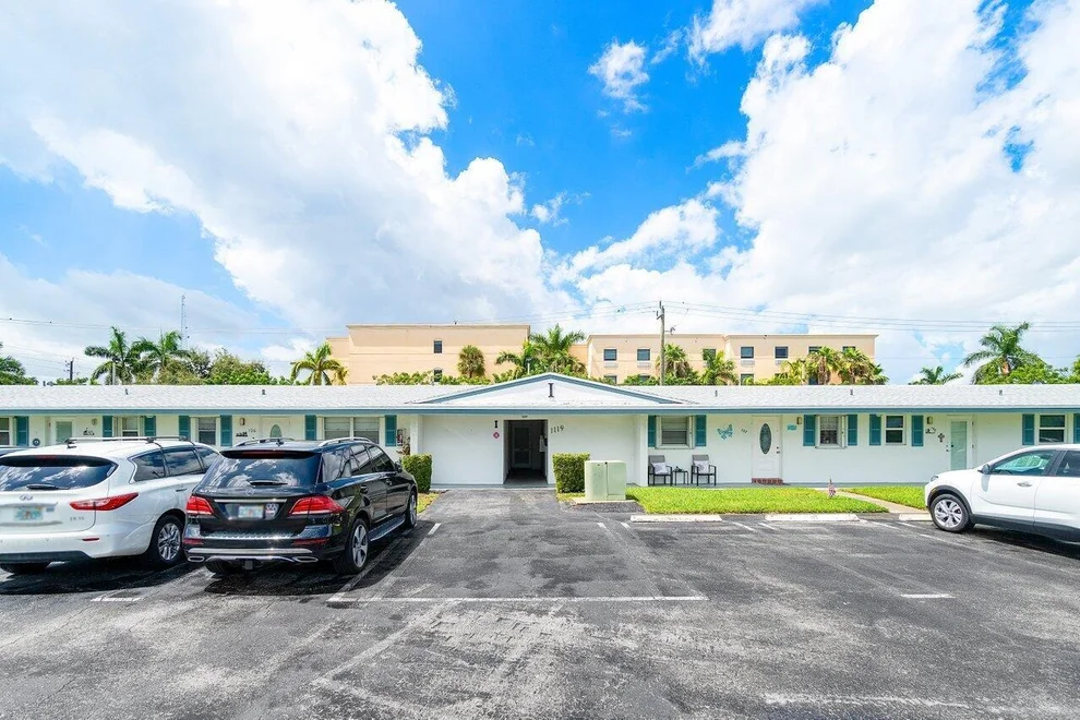 Unit for sale at 1119 Lake Terrace, Boynton Beach, FL 33426