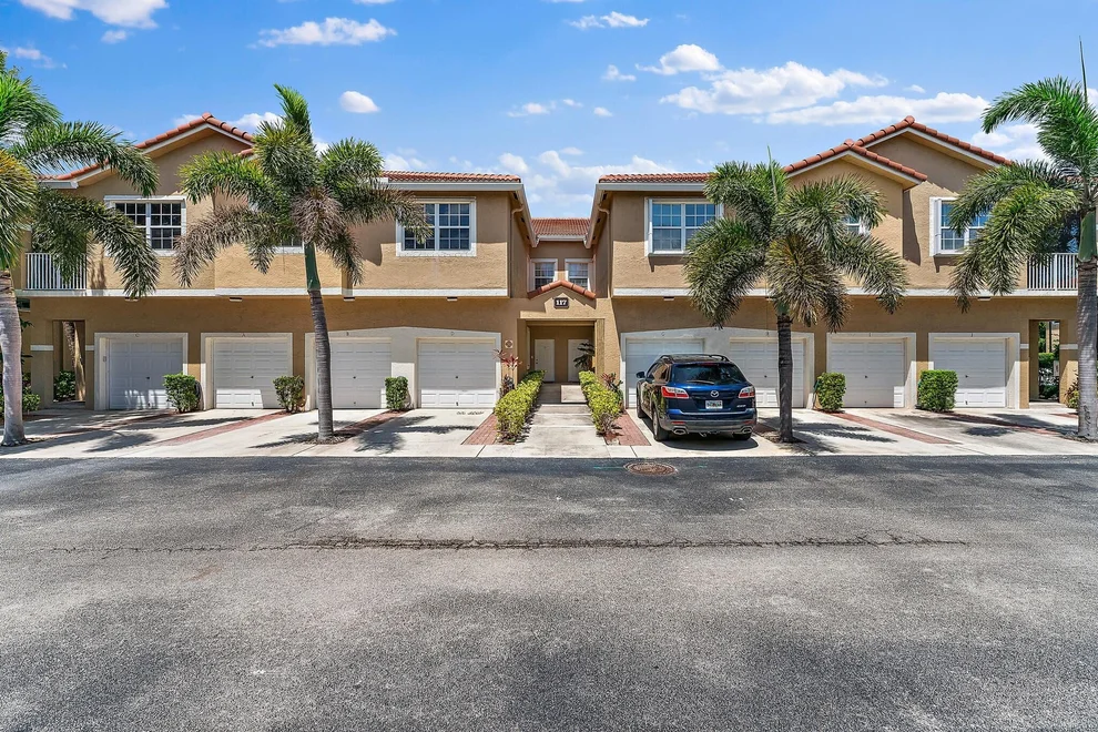 Unit for sale at 117 Lighthouse Circle, Tequesta, FL 33469