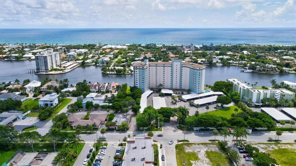 Unit for sale at 555 SE 6th Avenue, Delray Beach, FL 33483
