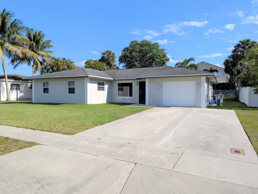 Unit for sale at 22556 Lanyard Street, Boca Raton, FL 33428