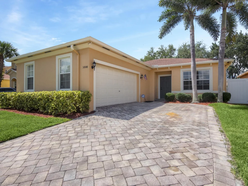 Unit for sale at 5844 Gypsum Place, West Palm Beach, FL 33413