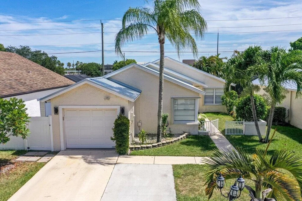 Unit for sale at 9090 Chatsworth Cascades, Boca Raton, FL 33434