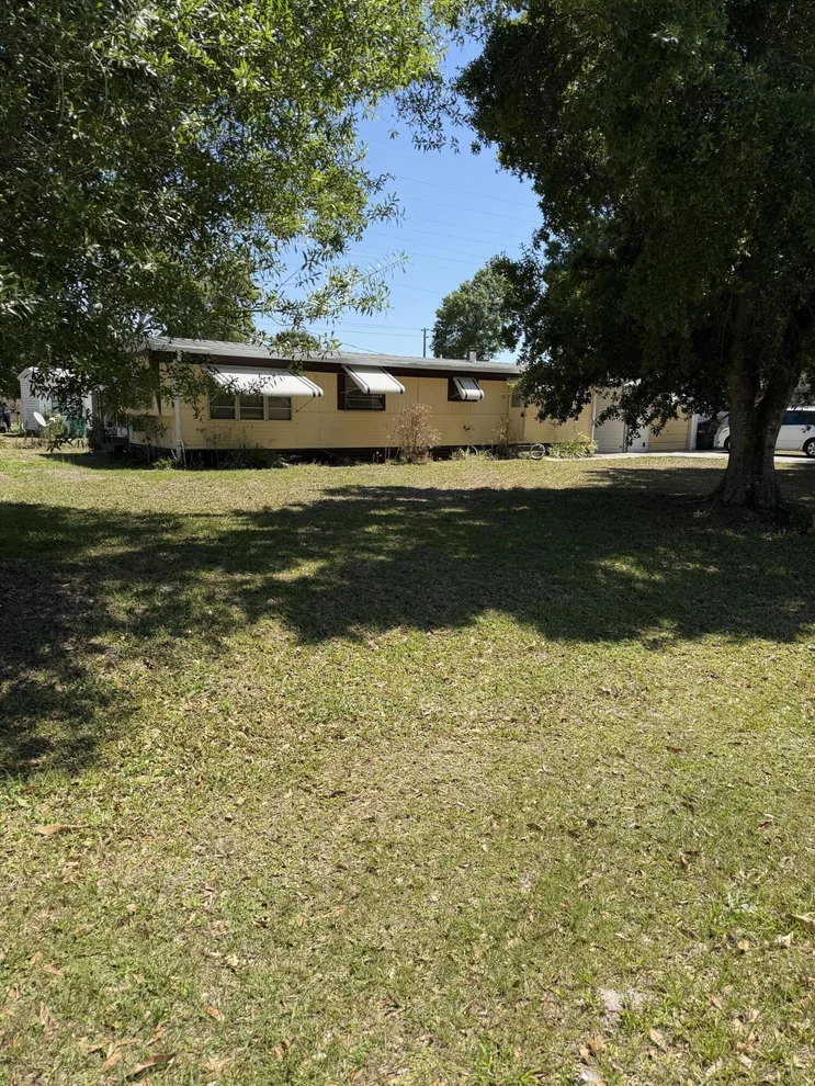 Unit for sale at 1106 NE 31st Terrace, Okeechobee, FL 34972