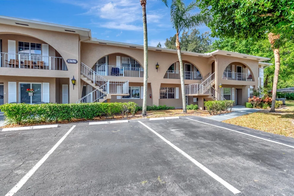 Unit for sale at 13696 Via Flora, Delray Beach, FL 33484