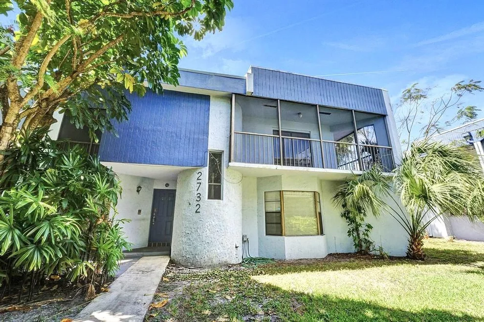 Unit for sale at 2732 S University Drive, Davie, FL 33328