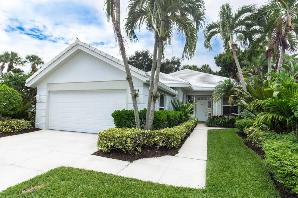 Unit for sale at 8545 Wakefield Drive, Palm Beach Gardens, FL 33410
