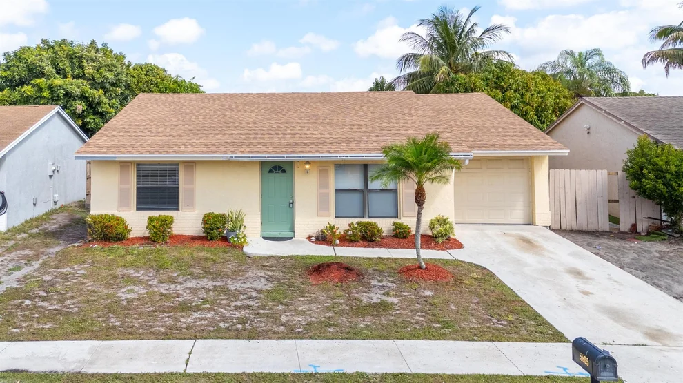 Unit for sale at 5805 Ithaca Circle E, Lake Worth, FL 33463