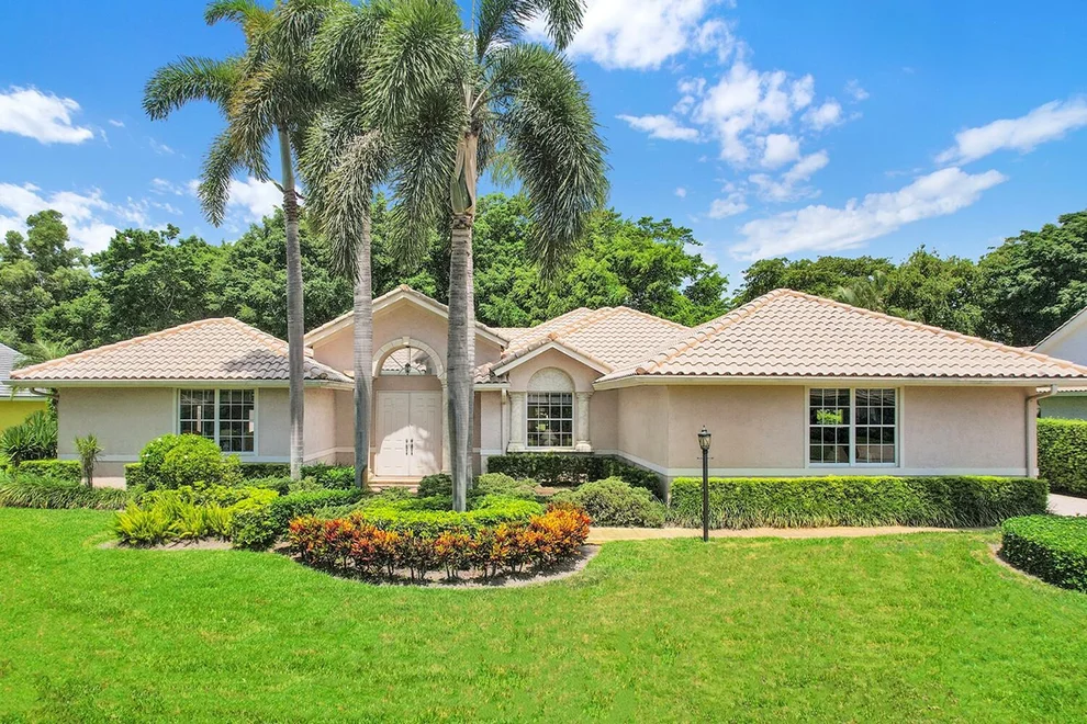 Unit for sale at 10721 Saint Andrews Road, Boynton Beach, FL 33436