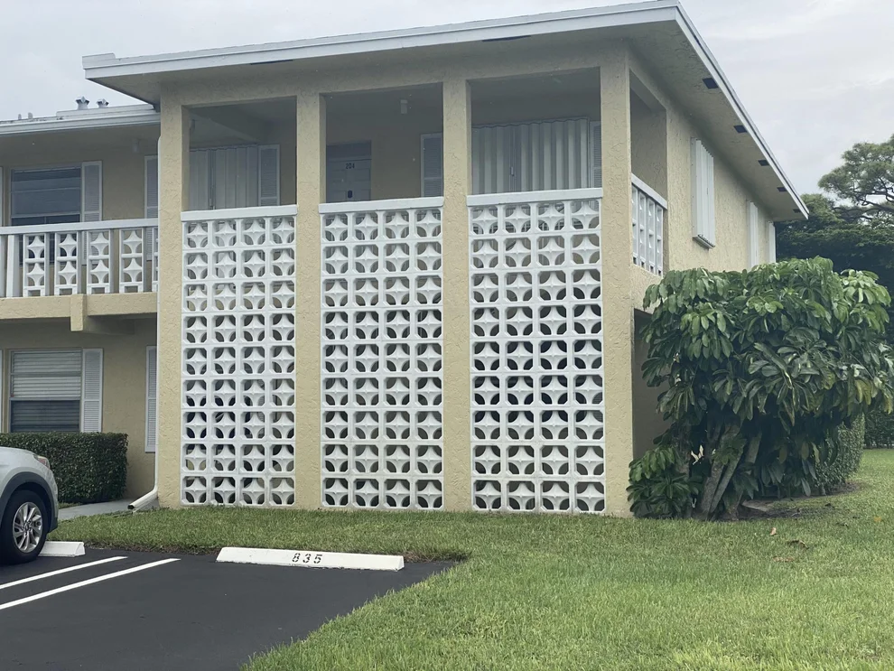 Unit for sale at 1121 Cactus Terrace, Delray Beach, FL 33445