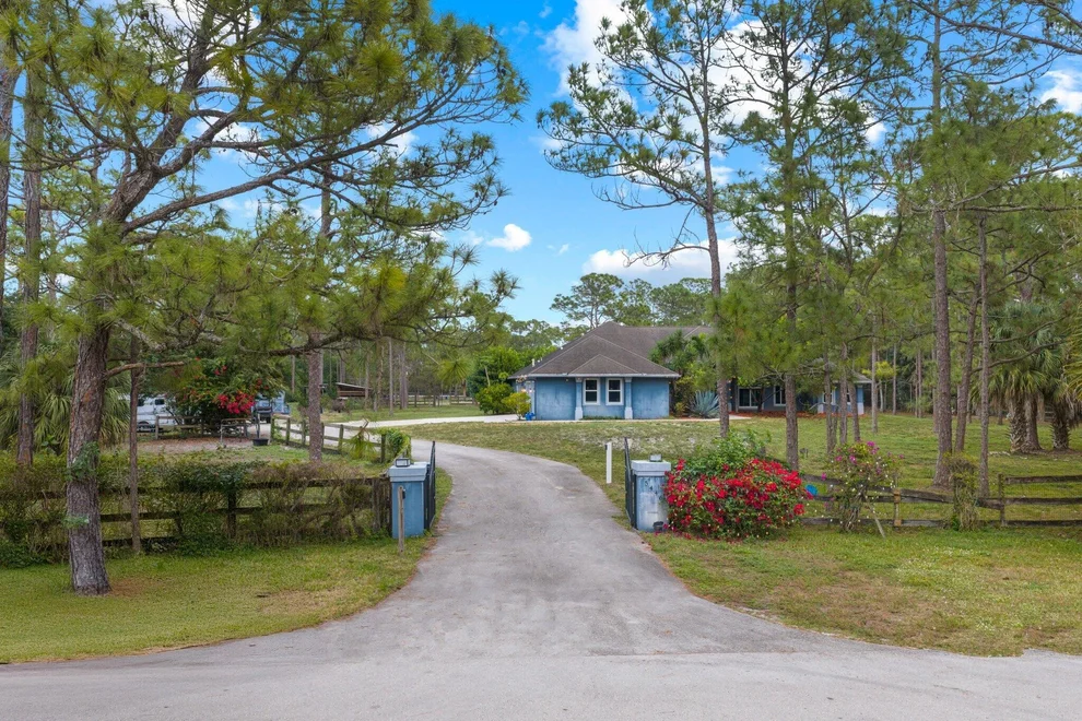 Unit for sale at 5446 Duckweed Road, Lake Worth, FL 33449