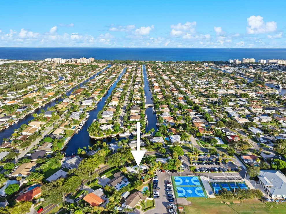 Unit for sale at 4721 NE 22nd Avenue, Lighthouse Point, FL 33064