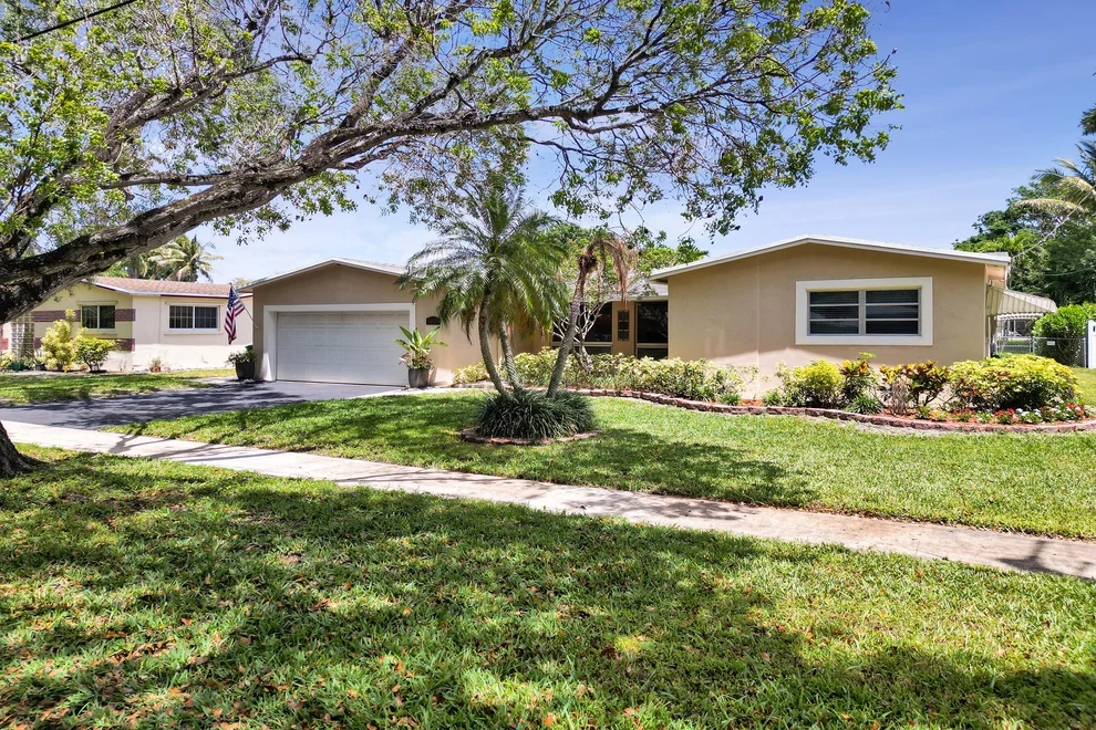 Unit for sale at 5072 SW 88th Terrace, Cooper City, FL 33328