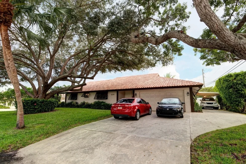 Unit for sale at 2600 NE 5th Street, Pompano Beach, FL 33062