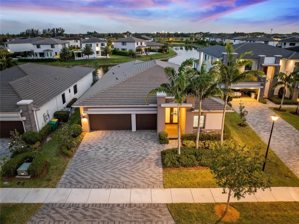 Unit for sale at 10490 Mira Vista Drive, Parkland, FL 33076