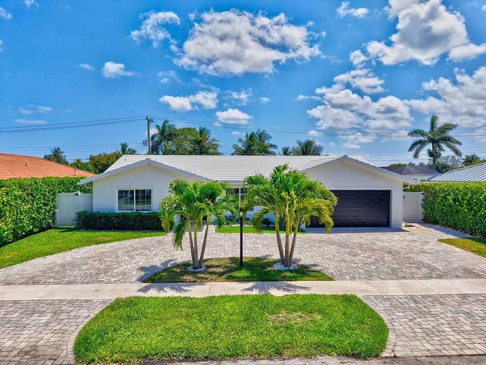 Unit for sale at 998 SW 7th Street, Boca Raton, FL 33486
