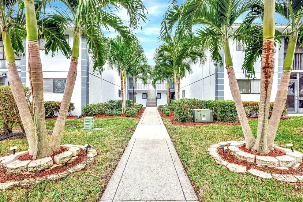 Unit for sale at 15011 Ashland Circle, Delray Beach, FL 33484