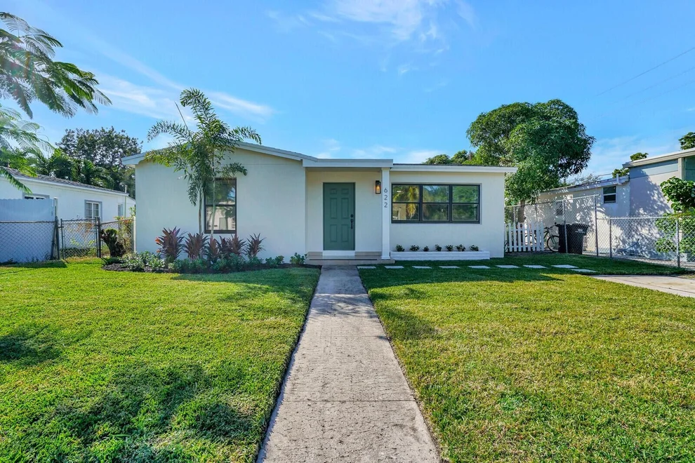 Unit for sale at 622 Avenida Hermosa, West Palm Beach, FL 33405