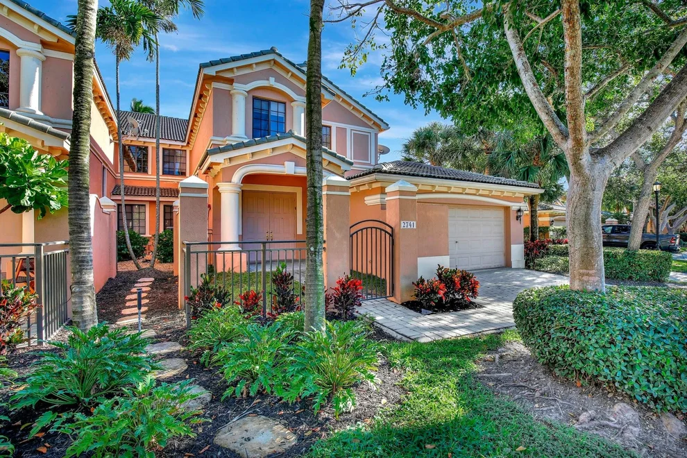 Unit for sale at 2741 Center Court Drive, Fort Lauderdale, FL 33332