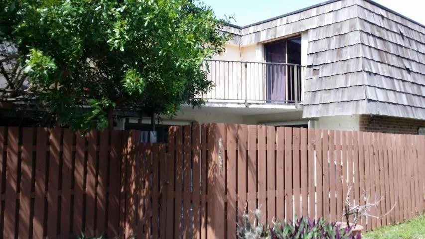 Unit for sale at 8303 S Coral Circle, North Lauderdale, FL 33068