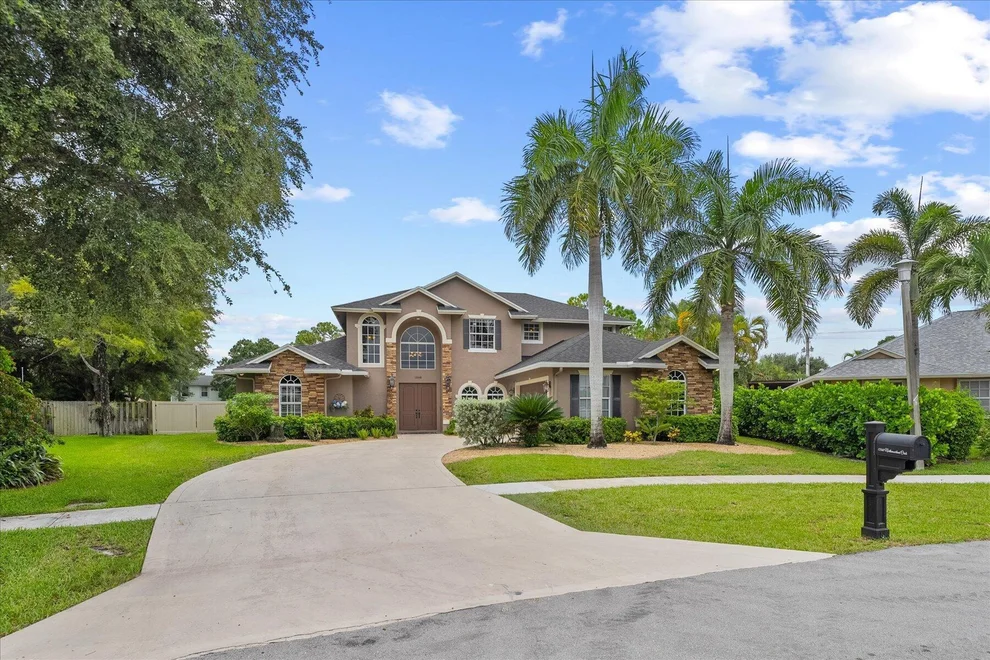 Unit for sale at 13568 Northumberland Circle, Wellington, FL 33414