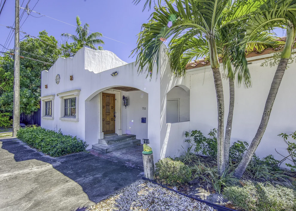 Unit for sale at 711 12th Avenue N, Lake Worth Beach, FL 33460