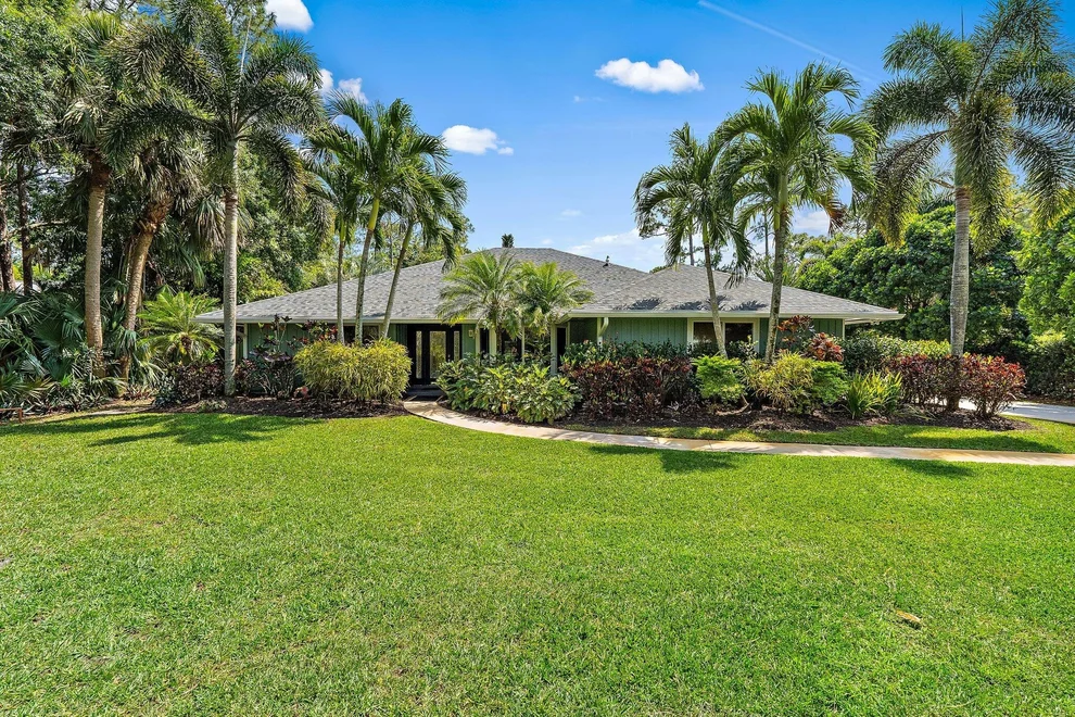 Unit for sale at 10226 Trailwood Circle, Jupiter, FL 33478