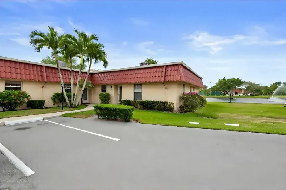 Unit for sale at 603 Laconia Circle, Lake Worth, FL 33467