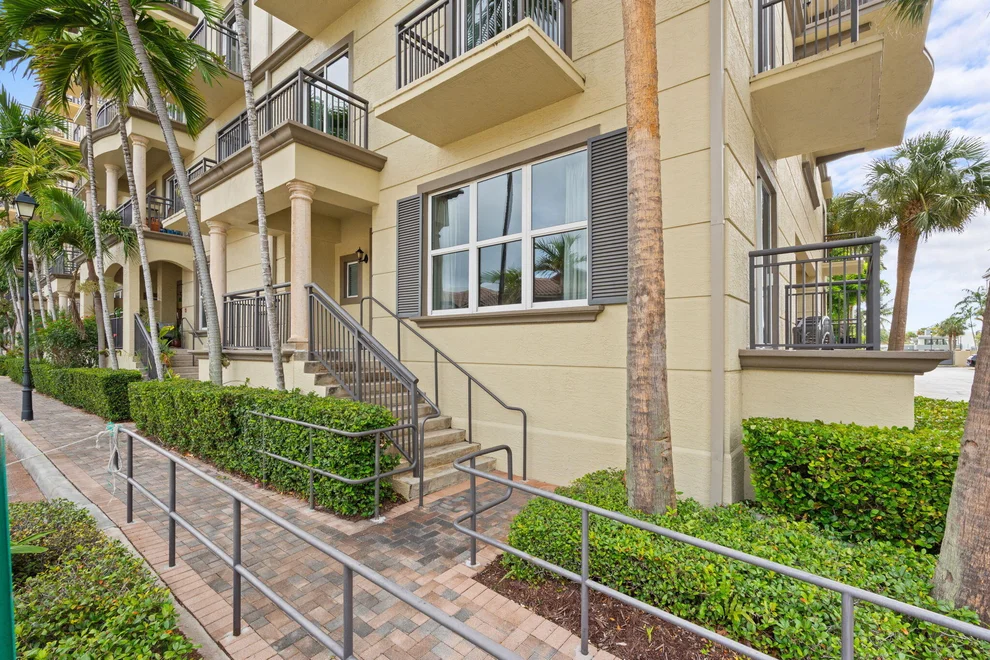 Unit for sale at 2617 NE 14th Avenue, Wilton Manors, FL 33334
