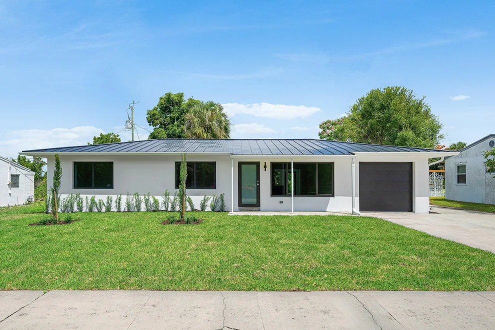 Unit for sale at 707 Sunset Drive, Lake Worth Beach, FL 33461