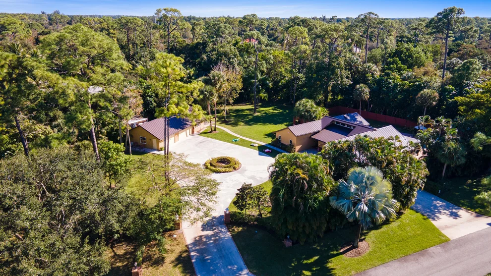 Unit for sale at 12688 Pineacre Lane, Wellington, FL 33414