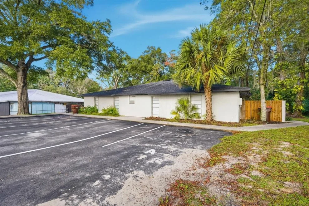 Unit for sale at 5305 SE 28th Lane, Ocala, FL 34480