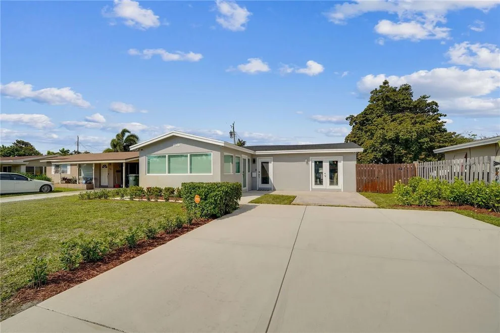Unit for sale at 4831 NE 5th Terrace, Oakland Park, FL 33334