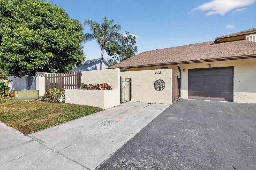 Unit for sale at 235 SW 29th Avenue, Delray Beach, FL 33445