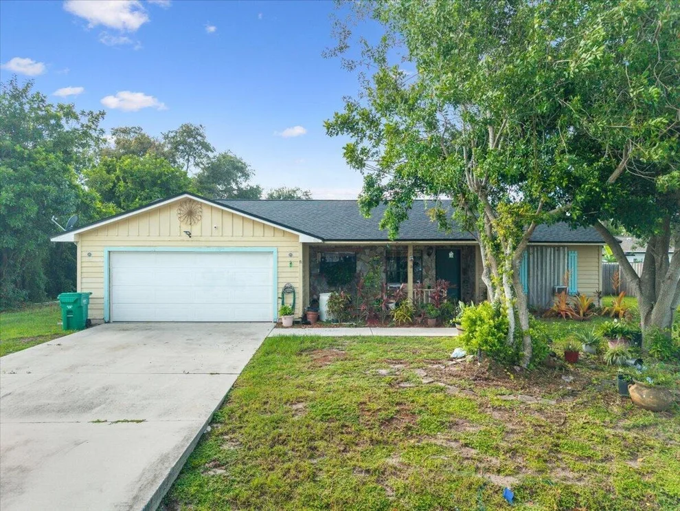 Unit for sale at 5403 Eagle Drive, Fort Pierce, FL 34951