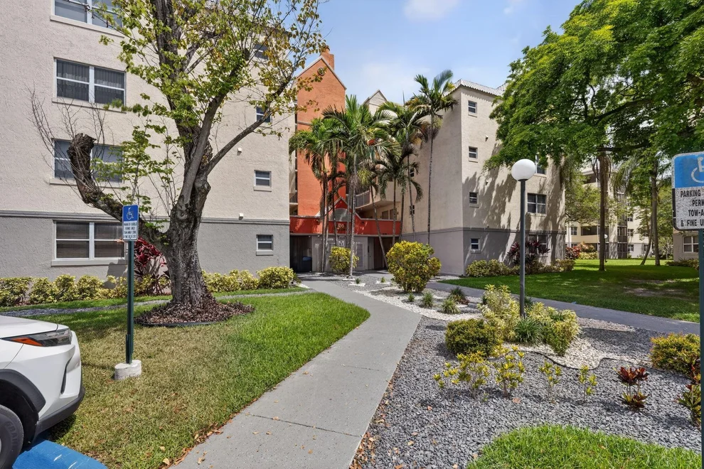 Unit for sale at 8363 Lake Drive, Doral, FL 33166
